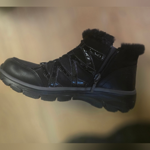 Skechers Relaxed Fit Air-cooled Memory Foam - Picture 4 of 9